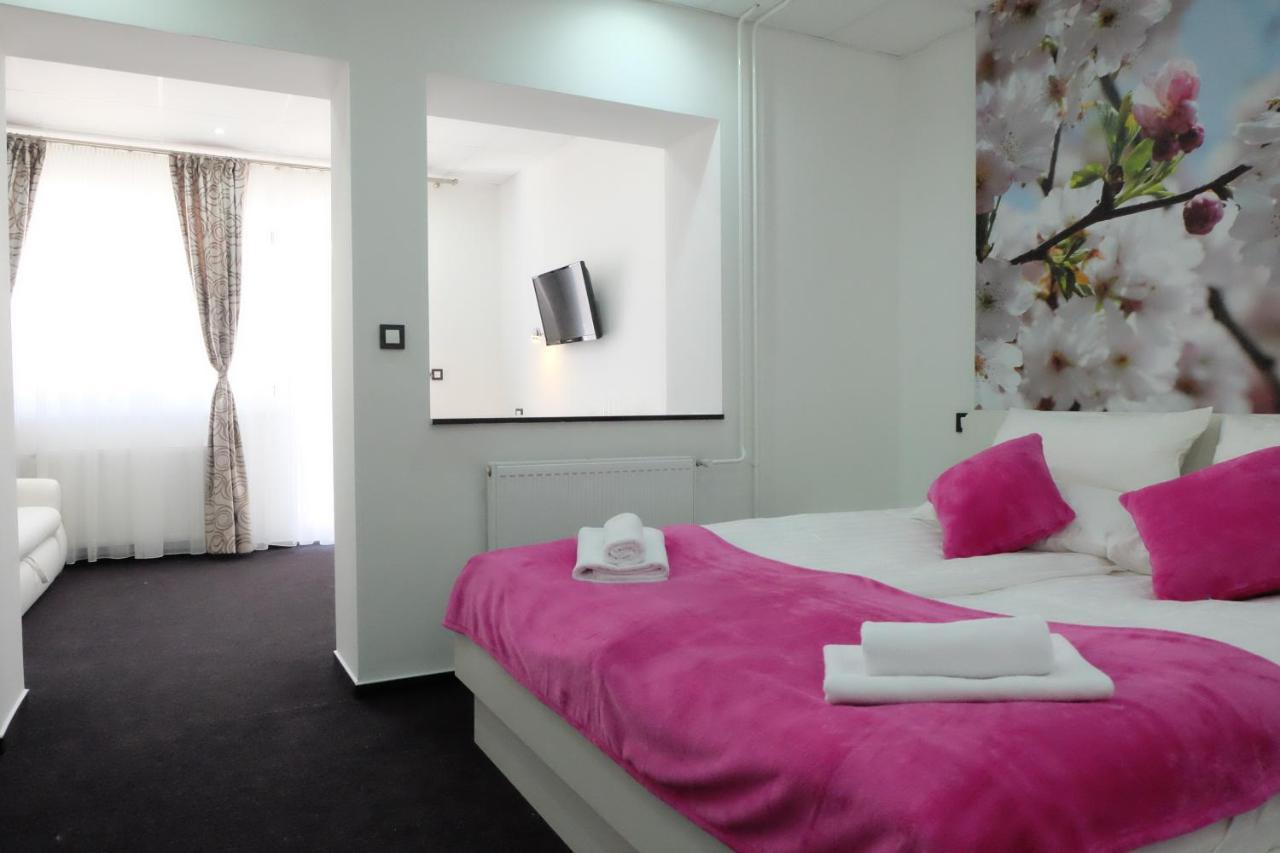 Luwiana Suites Ljubljana Room photo